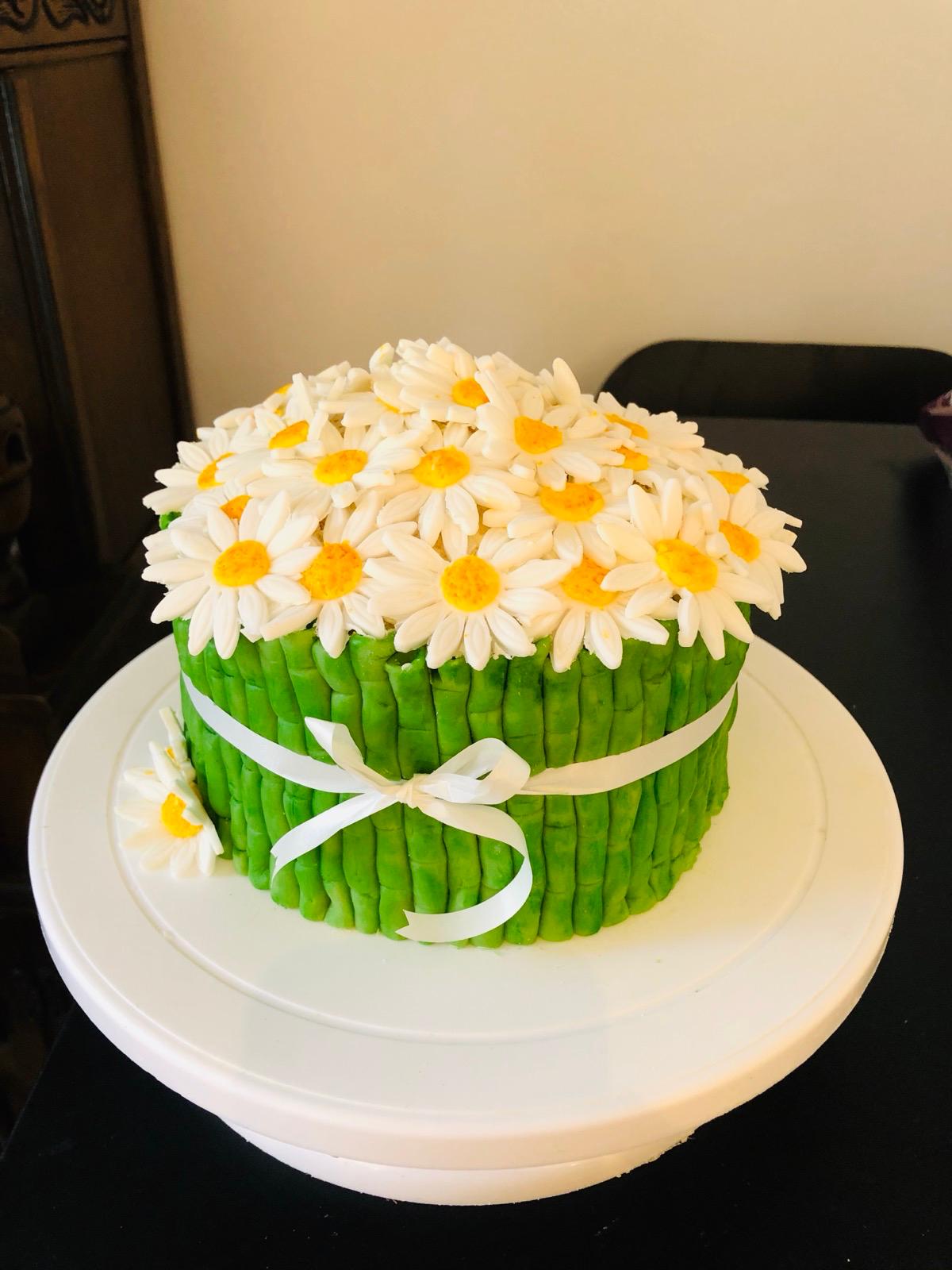 Floral cake design